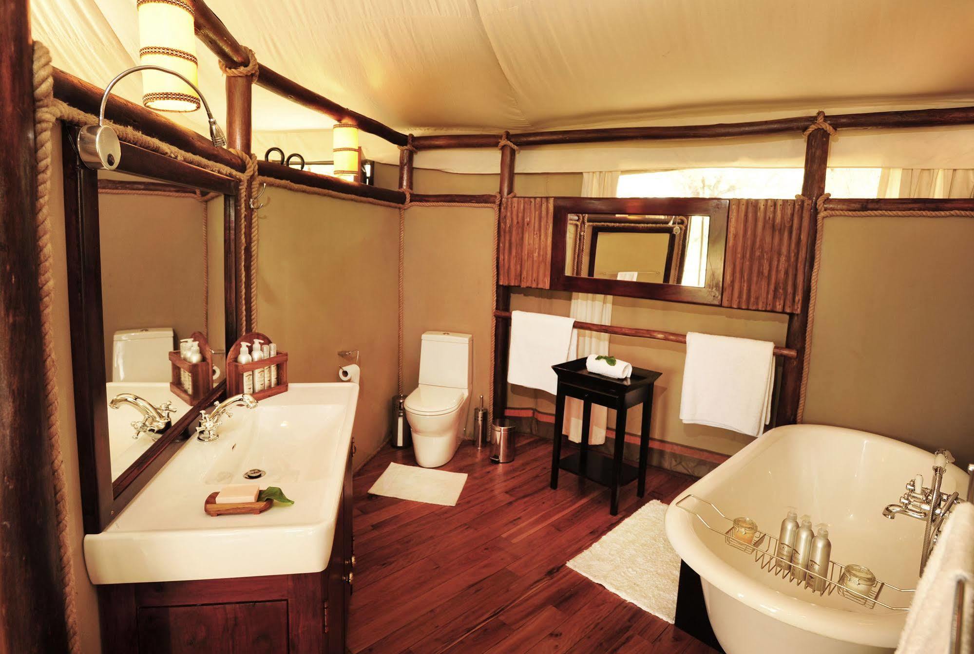 Отель Anabezi Camp Jeki Экстерьер фото