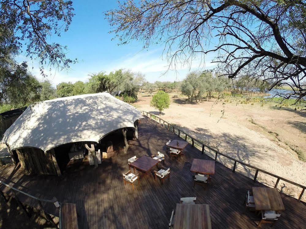 Отель Anabezi Camp Jeki Экстерьер фото