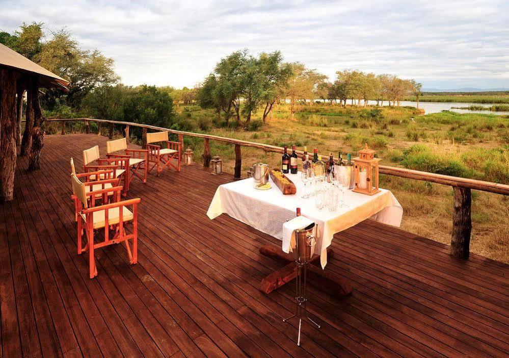Отель Anabezi Camp Jeki Экстерьер фото